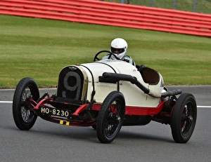 Bentley Drivers Club, Silverstone Race Meeting, 1st August 2015 Prints: CM9 6102 Richard Frankel, Bentley TT