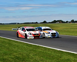 CM9 7684 Gordon Shedden, Honda Civic Type R, Sam Tordoff, BMW 125i M Sport CM9 7684 Gordon Shedden, Honda Civic Type R, Sam Tordoff, BMW 125i M Sport