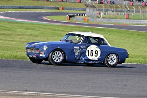 Equipe GTS Prints: CZ1_3857 George Grant, MG B Roadster.jpg