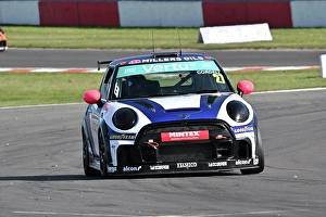 CZ2_2352 Mario Cordell, MINI JCW, Excelr8 Motorsport.jpg