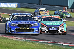 CZ2_2655 Jake Hill, BMW 330i M Sport, Laser Tools Racing with MB Motorsport, Tom Ingram, Hyundai i30N, Team Vertu.jpg
