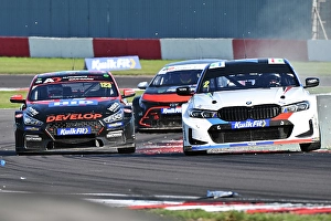 BTCC Round 3 Prints: CZ2_2804 Daryl DeLeon, BMW 330i M Sport