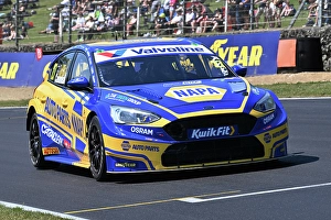 CZ2_3812 Dan Cammish, Ford Focus ST, NAPA Racing UK.jpg