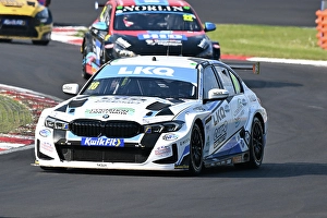 CZ2_5416 Aiden Moffat, BMW 330i M Sport, LKQ Euro Car Parts Racing with WSR.jpg