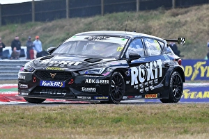 Rounds 7 8 9 Prints: CZ2_6824 Dexter Patterson, Cupra Leon, ROKiT Racing with Un-Limited Motorsport.jpg