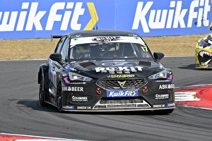 Rounds 7 8 9 Prints: CZ2_7344 Dexter Patterson, Cupra Leon, ROKiT Racing with Un-Limited Motorsport.jpg