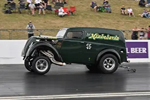 Nostalgia Super Stock Prints: CZ2_9059 Sean Milsom, Morris Z Van, Ain't Misbehavin'.jpg