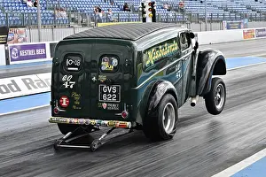 CZ3_0402 Sean Milsom, Aint Misbehavin, Gasser Circus.jpg