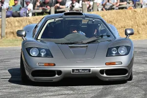 CZ3_3578 Joe Macari, McLaren F1.jpg
