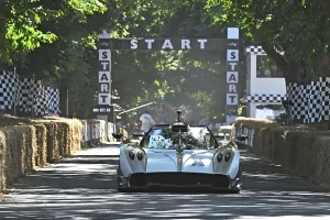 Aspirational Prints: CZ3_4469 Pagani Huayra R Evo Roadster.jpg