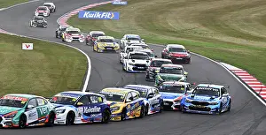 Round 23 Prints: CZ4_1151 Getting crowded at the Old Hairpin.jpg