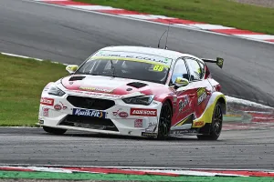 CZ4_1413 Mikey Doble, Cupra Leon, Motor Parts Direct with Power Maxed Racing.jpg