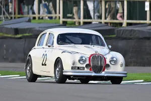 Simon Lewis Prints: CZ4_4907 Alex Brundle, Simon Lewis, Lister-Jaguar Mk1.jpg