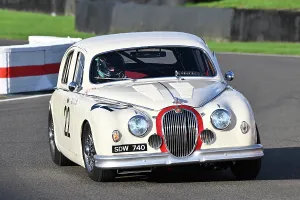 Simon Lewis Prints: CZ4_4990 Alex Brundle, Simon Lewis, Lister-Jaguar Mk1.jpg