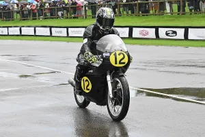 Ian Bain Prints: CZ4_5761 Ian Bain, Ian Hutchinson, Norton Manx.jpg