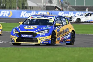 Round 26 Prints: CZ5_0098 Ashley Sutton, Ford Focus ST, NAPA Racing UK.jpg