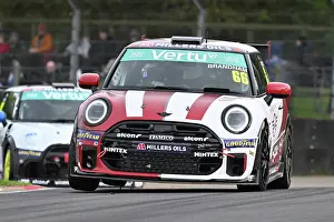 CZ5_2317 Alex Brandham, OX4 Racing, MINI F56 JCW.jpg