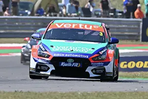 Sustainable Fuels Prints: CZ6_3362 Tom Chilton, Hyundai i30N, Team VERTU.jpg