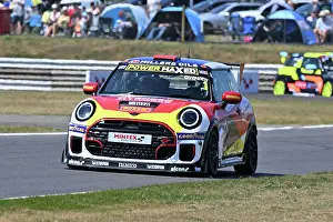 Directors Cup Prints: CZ6_3592 Tom Ovenden, EXCELR8 Driver Development Programme.jpg