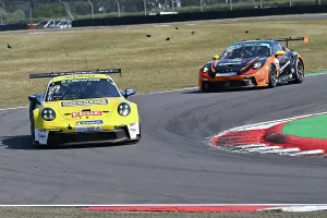 Masters Prints: CZ6_3935 Jacob Tofts, Duckhams Yuasa Racing by Graves Motorsport, Porsche 911 GT3 Cup.jpg